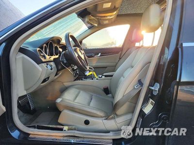 Zdjęcie 7 z 12 samochodu: 2012 MERCEDES-BENZ C 300 4MATIC VIN:WDDGF8BB8CR211320 - miniatura