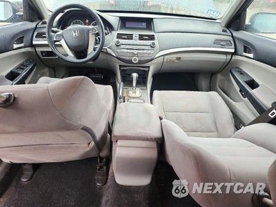 Zdjęcie 8 z 13 samochodu: 2011 HONDA ACCORD LX VIN:1HGCP2F34BA097773 - miniatura
