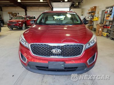 Piąte zdjęcie samochodu w środku: 2016 KIA SORENTO LX VIN:5XYPG4A33GG041219 - miniatura