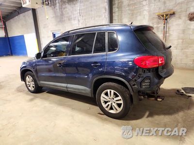 Drugie zdjęcie samochodu z przodu: 2016 VOLKSWAGEN TIGUAN S VIN:WVGBV7AXXGW599135 - miniatura