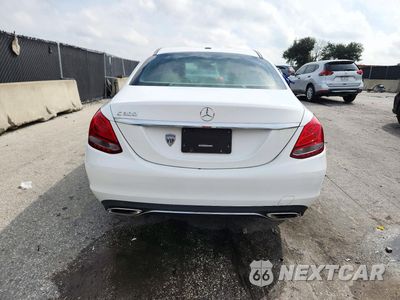 Zdjęcie 6 z 13 samochodu: 2016 MERCEDES-BENZ C 300 VIN:55SWF4JBXGU162390 - miniatura