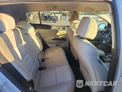 Zdjęcie 10 z 12 samochodu: 2021 KIA SPORTAGE EX VIN:KNDPMCAC1M7935246 - miniatura
