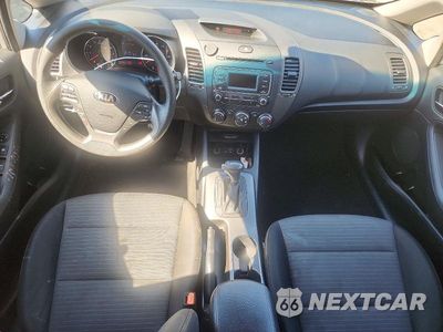 Zdjęcie 8 z 12 samochodu: 2015 KIA FORTE LX VIN:KNAFX4A65F5384530 - miniatura