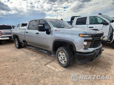 Czwarte zdjęcie samochodu z boku: 2024 CHEVROLET SILVERADO - FLAT BED TRUCK VIN:1GC4YLE74RF188789 - miniatura