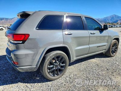 Trzecie zdjęcie samochodu z tyłu: 2019 JEEP GRAND CHEROKEE LAREDO VIN:1C4RJEAG1KC675340 - miniatura