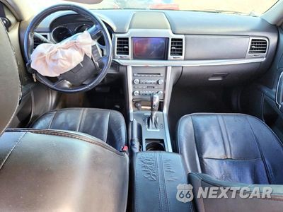Zdjęcie 8 z 12 samochodu: 2010 LINCOLN MKZ VIN:3LNHL2GC6AR755561 - miniatura
