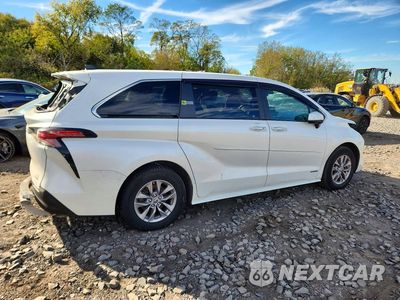 Trzecie zdjęcie samochodu z tyłu: 2021 TOYOTA SIENNA XLE VIN:5TDYRKEC0MS051685 - miniatura