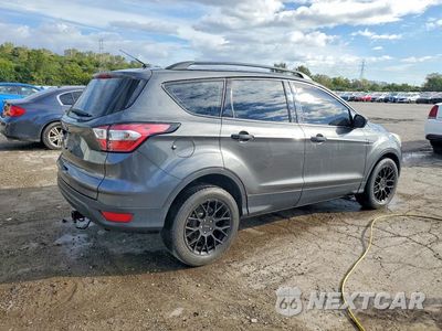 Trzecie zdjęcie samochodu z tyłu: 2017 FORD ESCAPE S VIN:1FMCU0F78HUD25324 - miniatura