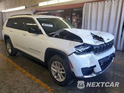 Czwarte zdjęcie samochodu z boku: 2021 JEEP GRAND CHEROKEE L LAREDO VIN:1C4RJKAG2M8147469 - miniatura