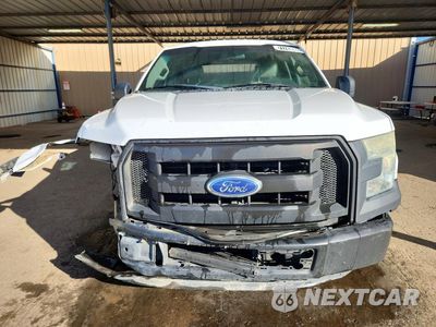Piąte zdjęcie samochodu w środku: 2015 FORD F150 SUPERCREW VIN:1FTEW1CP9FKE27175 - miniatura