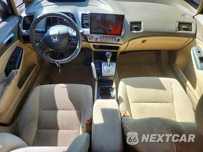 Zdjęcie 8 z 12 samochodu: 2006 HONDA CIVIC LX VIN:1HGFA16556L125844 - miniatura