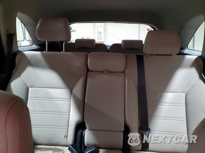 Zdjęcie 10 z 13 samochodu: 2017 KIA SORENTO LX VIN:5XYPG4A37HG242428 - miniatura