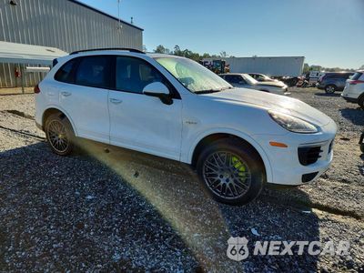 Czwarte zdjęcie samochodu z boku: 2017 PORSCHE CAYENNE SE HYBRID PLATINUM VIN:WP1AE2A27HLA75594 - miniatura