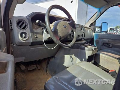 Zdjęcie 8 z 13 samochodu: 2015 FORD E350 BOX TRUCK VIN:1FDWE3FL7FDA35369 - miniatura