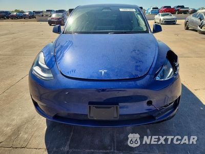 Piąte zdjęcie samochodu w środku: 2025 TESLA MODEL Y VIN:7SAYGDED8SA354189 - miniatura