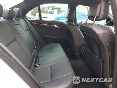 Zdjęcie 10 z 12 samochodu: 2014 MERCEDES-BENZ C 250 VIN:WDDGF4HB0EA963028 - miniatura