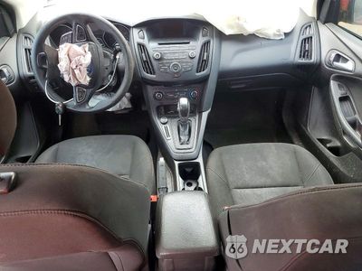 Zdjęcie 8 z 13 samochodu: 2016 FORD FOCUS SE VIN:1FADP3F2XGL255972 - miniatura