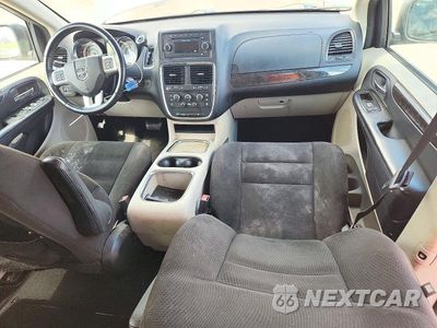 Zdjęcie 8 z 13 samochodu: 2015 DODGE GRAND CARAVAN SXT VIN:2C4RDGCG3FR591811 - miniatura