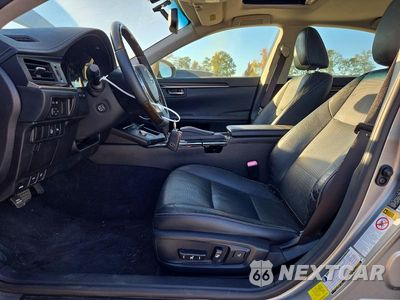 Zdjęcie 7 z 12 samochodu: 2015 LEXUS ES 350 VIN:JTHBK1GG0F2156840 - miniatura