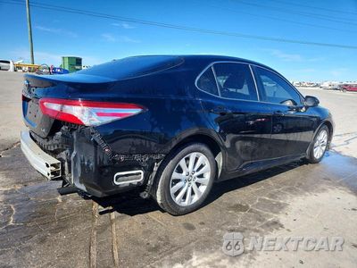 Trzecie zdjęcie samochodu z tyłu: 2018 TOYOTA CAMRY LE VIN:JTNB11HK5J3002548 - miniatura