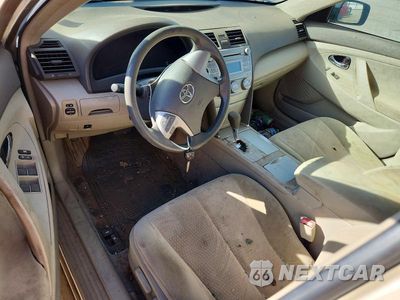 Zdjęcie 8 z 12 samochodu: 2010 TOYOTA CAMRY LE VIN:4T1BF3EK0AU050146 - miniatura