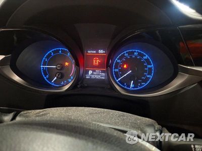 Zdjęcie 9 z 12 samochodu: 2014 TOYOTA COROLLA S VIN:5YFBURHE8EP031219 - miniatura