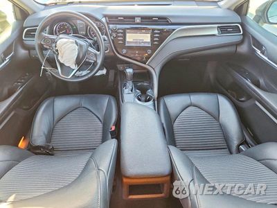 Zdjęcie 8 z 13 samochodu: 2018 TOYOTA CAMRY SE VIN:4T1B11HK6JU037299 - miniatura