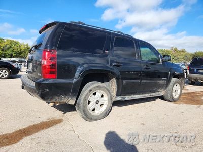 Trzecie zdjęcie samochodu z tyłu: 2012 CHEVROLET TAHOE K1500 LT VIN:1GNSKBE05CR218658 - miniatura