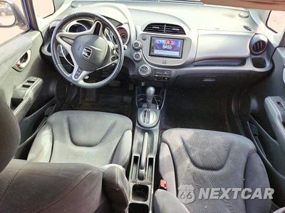 Zdjęcie 8 z 12 samochodu: 2010 HONDA FIT VIN:JHMGE8H47AC023084 - miniatura