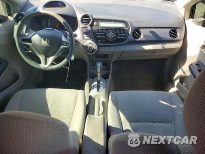 Zdjęcie 8 z 12 samochodu: 2010 HONDA INSIGHT EX VIN:JHMZE2H71AS038833 - miniatura
