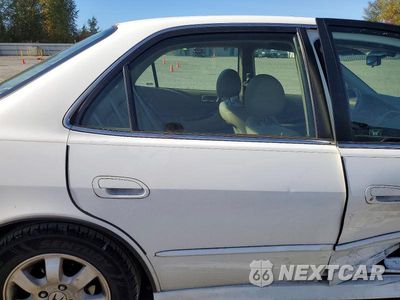 Zdjęcie 10 z 12 samochodu: 2001 HONDA ACCORD EX VIN:JHMCG56611C030334 - miniatura