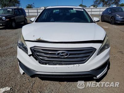 Piąte zdjęcie samochodu w środku: 2017 HYUNDAI SONATA SPORT VIN:5NPE34AF1HH527714 - miniatura