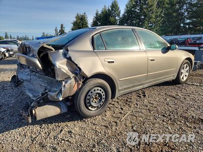 Trzecie zdjęcie samochodu z tyłu: 2002 NISSAN ALTIMA 2.5 VIN:1N4AL11D22C291935 - miniatura