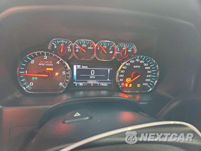 Zdjęcie 9 z 12 samochodu: 2017 CHEVROLET SILVERADO K1500 LT VIN:3GCUKREC9HG236012 - miniatura