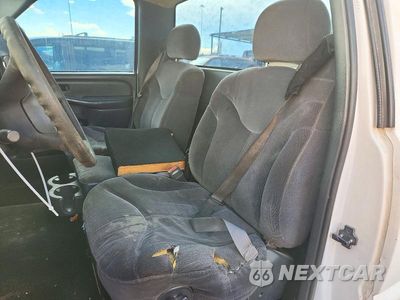 Zdjęcie 10 z 12 samochodu: 2001 GMC NEW SIERRA C2500 VIN:1GTGC24U61Z269440 - miniatura