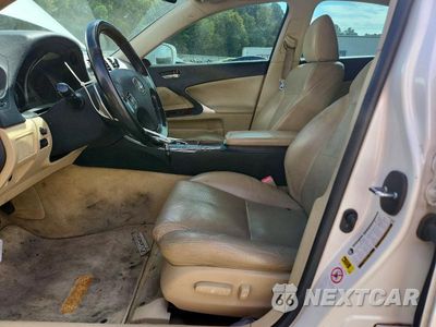 Zdjęcie 7 z 12 samochodu: 2007 LEXUS IS 350 VIN:JTHBE262472012986 - miniatura