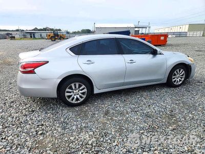 Trzecie zdjęcie samochodu z tyłu: 2015 NISSAN ALTIMA 2.5 S VIN:1N4AL3AP6FC206669 - miniatura