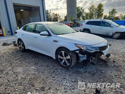 Czwarte zdjęcie samochodu z boku: 2019 KIA OPTIMA S VIN:5XXGT4L33KG360867 - miniatura