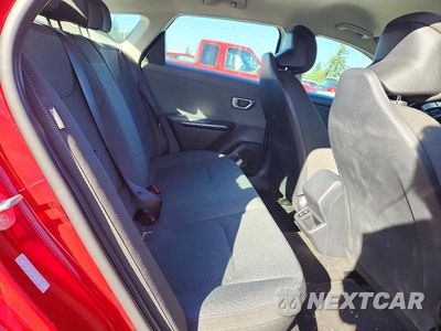 Zdjęcie 10 z 12 samochodu: 2025 KIA K4 LXS VIN:3KPFT4DE2SE089675 - miniatura
