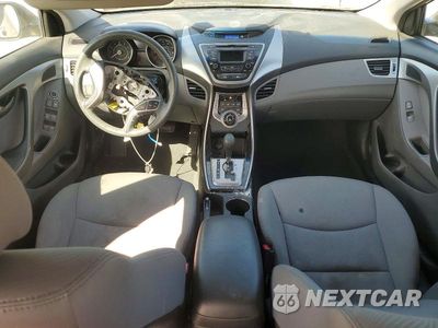 Zdjęcie 8 z 13 samochodu: 2013 HYUNDAI ELANTRA GLS VIN:5NPDH4AE0DH226477 - miniatura