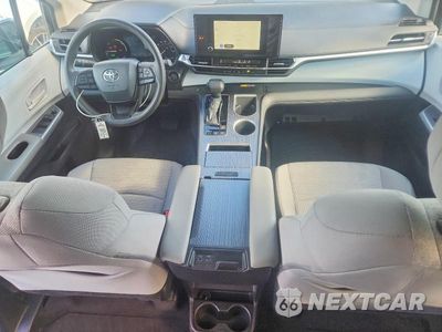 Zdjęcie 8 z 14 samochodu: 2025 TOYOTA SIENNA LE VIN:5TDKRKEC8SS232262 - miniatura