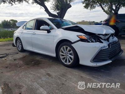 Czwarte zdjęcie samochodu z boku: 2023 TOYOTA CAMRY LE VIN:4T1C11AK2PU087446 - miniatura