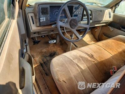 Zdjęcie 8 z 12 samochodu: 1990 CHEVROLET GMT-400 K1500 VIN:1GCDK14K4LE155672 - miniatura