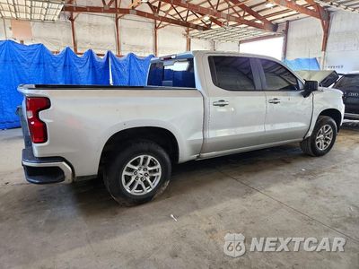Trzecie zdjęcie samochodu z tyłu: 2019 CHEVROLET SILVERADO K1500 RST VIN:3GCUYEED7KG123229 - miniatura