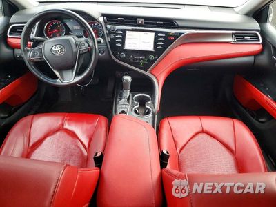 Zdjęcie 8 z 12 samochodu: 2018 TOYOTA CAMRY XSE VIN:4T1B61HK3JU135692 - miniatura