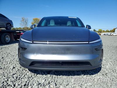 Piąte zdjęcie samochodu w środku: 2026 TESLA MODEL Y VIN:7SAYGDEE5TA732088 - miniatura