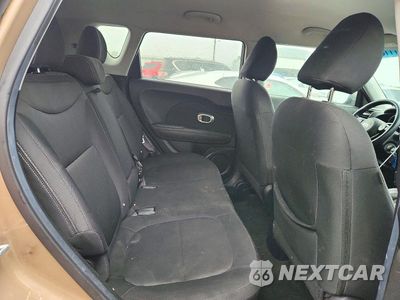 Zdjęcie 10 z 12 samochodu: 2014 KIA SOUL BASE VIN:KNDJN2A2XE7088734 - miniatura