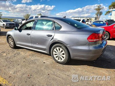 Drugie zdjęcie samochodu z przodu: 2015 VOLKSWAGEN PASSAT S VIN:1VWAT7A32FC087918 - miniatura