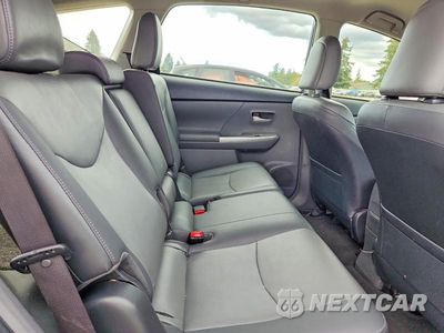 Zdjęcie 11 z 13 samochodu: 2013 TOYOTA PRIUS V FIVE VIN:JTDZN3EU1D3195214 - miniatura