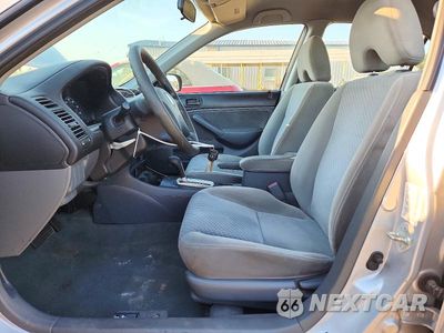 Zdjęcie 7 z 12 samochodu: 2005 HONDA CIVIC DX VP VIN:1HGES16365L030229 - miniatura